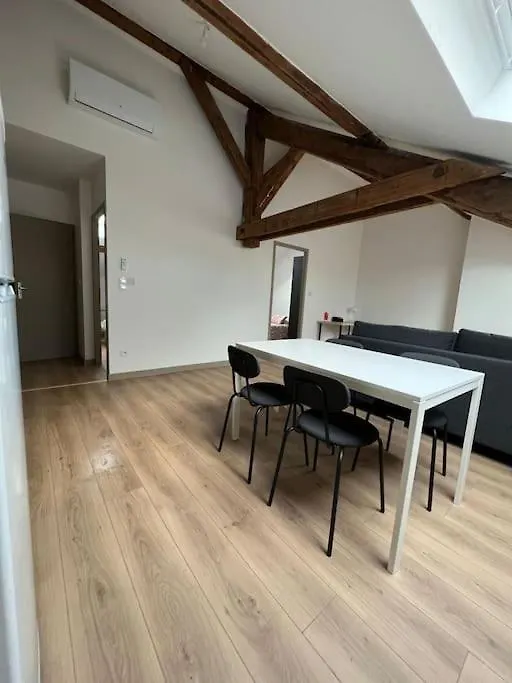 App T2 Bis Proche De La Gare 500 Apartment Saint-Etienne  France